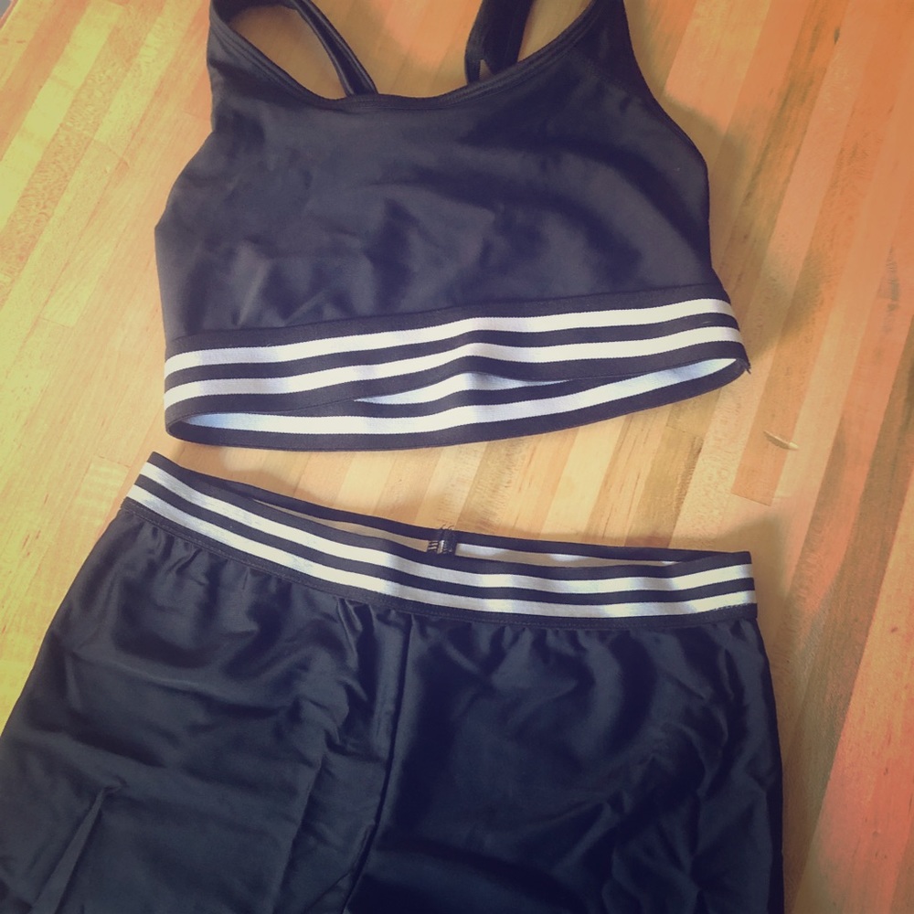 Onzie Flow Bra And Shorts